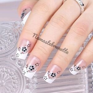 2/$16 Floral Press On Nails